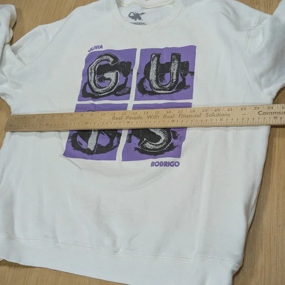 Olivia Rodrigo GUTS Album White Crewneck Sweatshirt Women's XL‎ Pop Music Merch - Picture 3 of 7